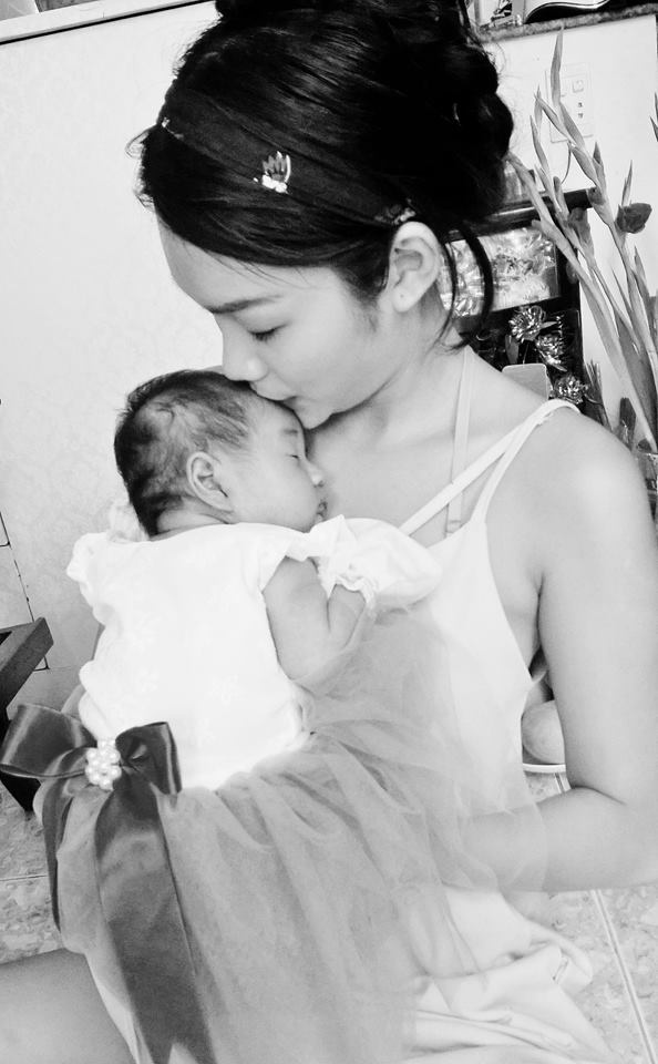 Kieu Trinh sinh con anh 1