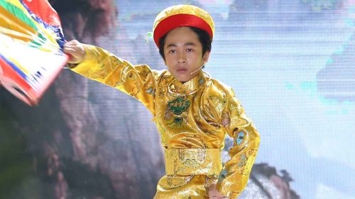 Cau be hat chau van gianh giai thuong 200 trieu dong hinh anh