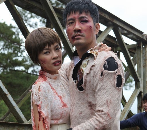 Duong Cam Lynh khong nhin mat Hoai Linh anh 1