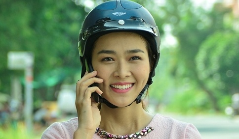 Diep Bao Ngoc buon ban noi tang trong phim moi hinh anh