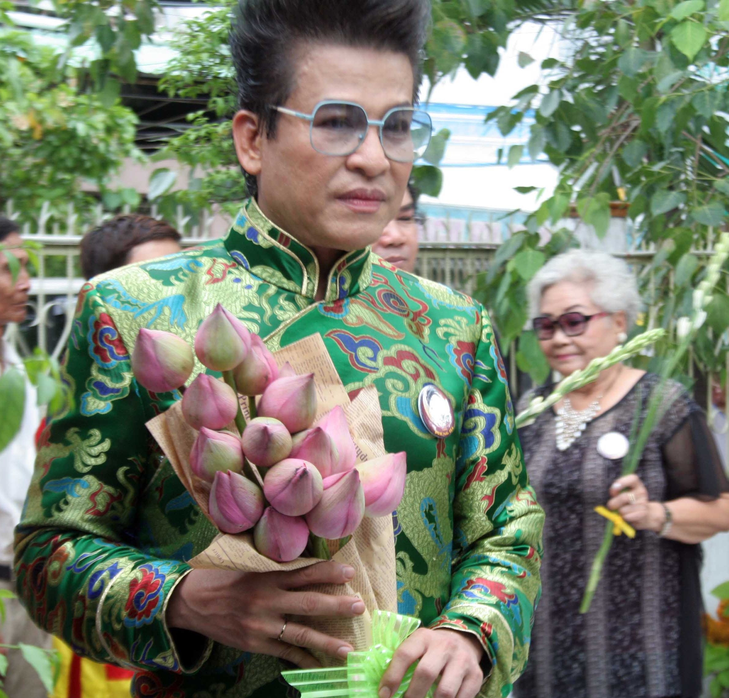 Sao Viet du le gio to NSND Phung Ha anh 1