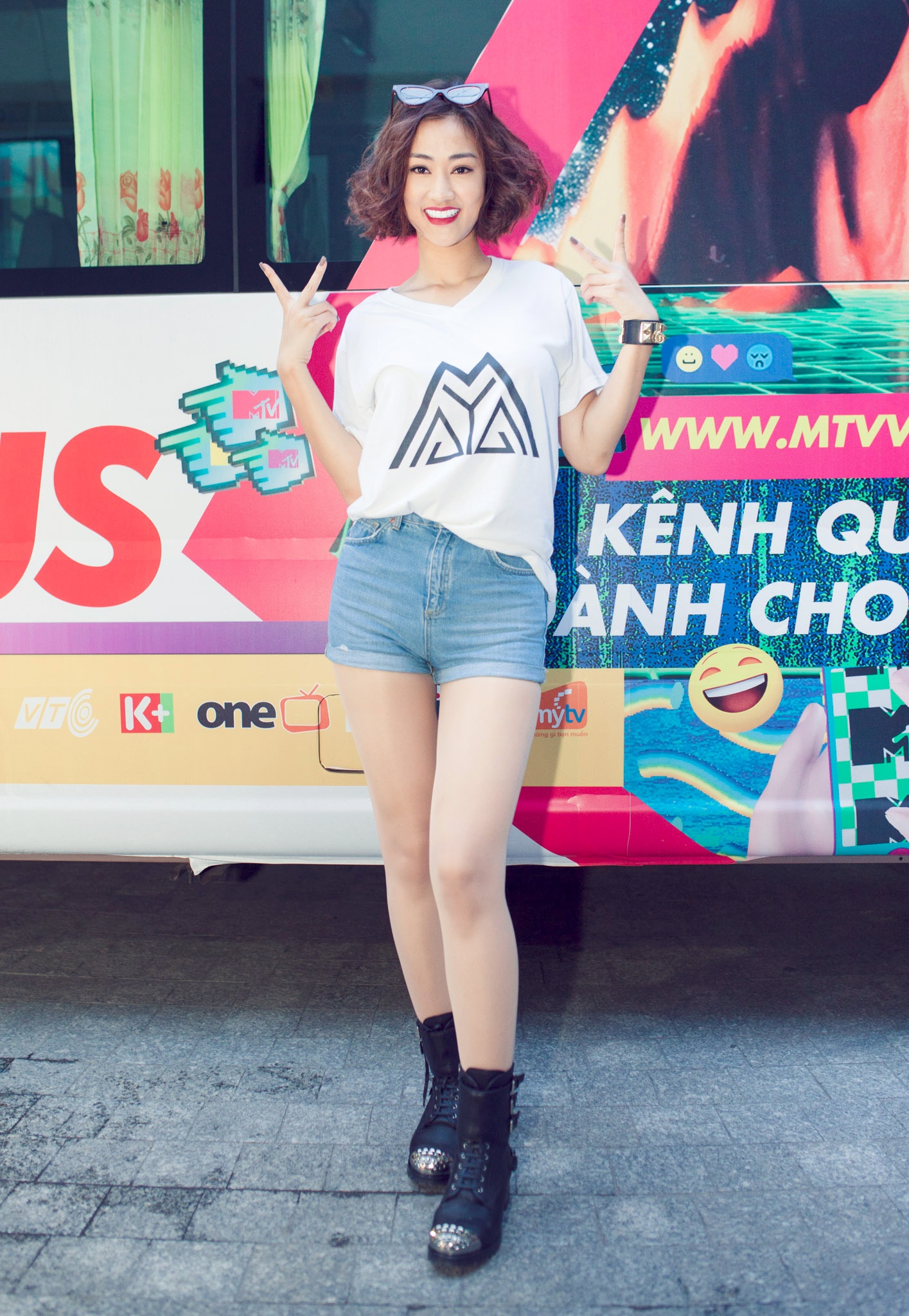 Maya bieu dien trong chuong trinh sinh vien anh 1