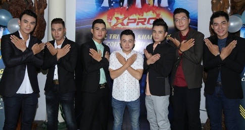 Sau chien thang Cuoi xuyen Viet, X-Pro ra mat san khau kich hinh anh