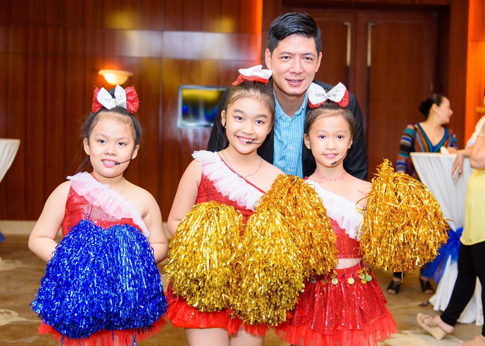 Diep Lam Anh du hop bao Cau thu nhi anh 6