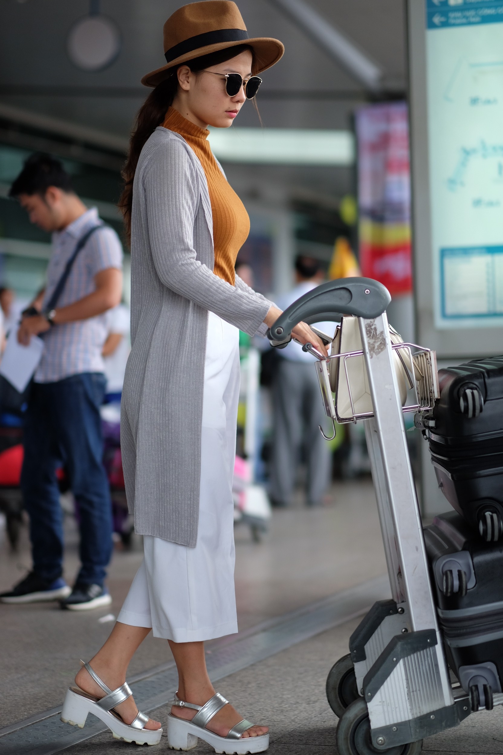 Khanh Hien du lien hoan phim Philippines anh 4