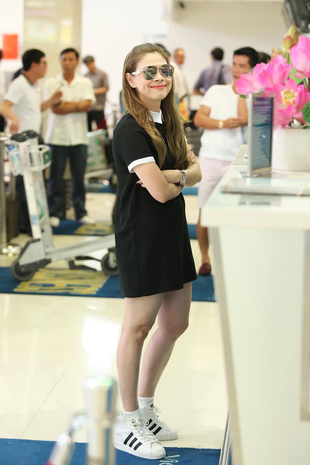 Thanh Thảo mang 200kg hành lý ra Hà Nội ảnh 2 Thanh Thao mang 200kg hanh ly ra Ha Noi anh 2