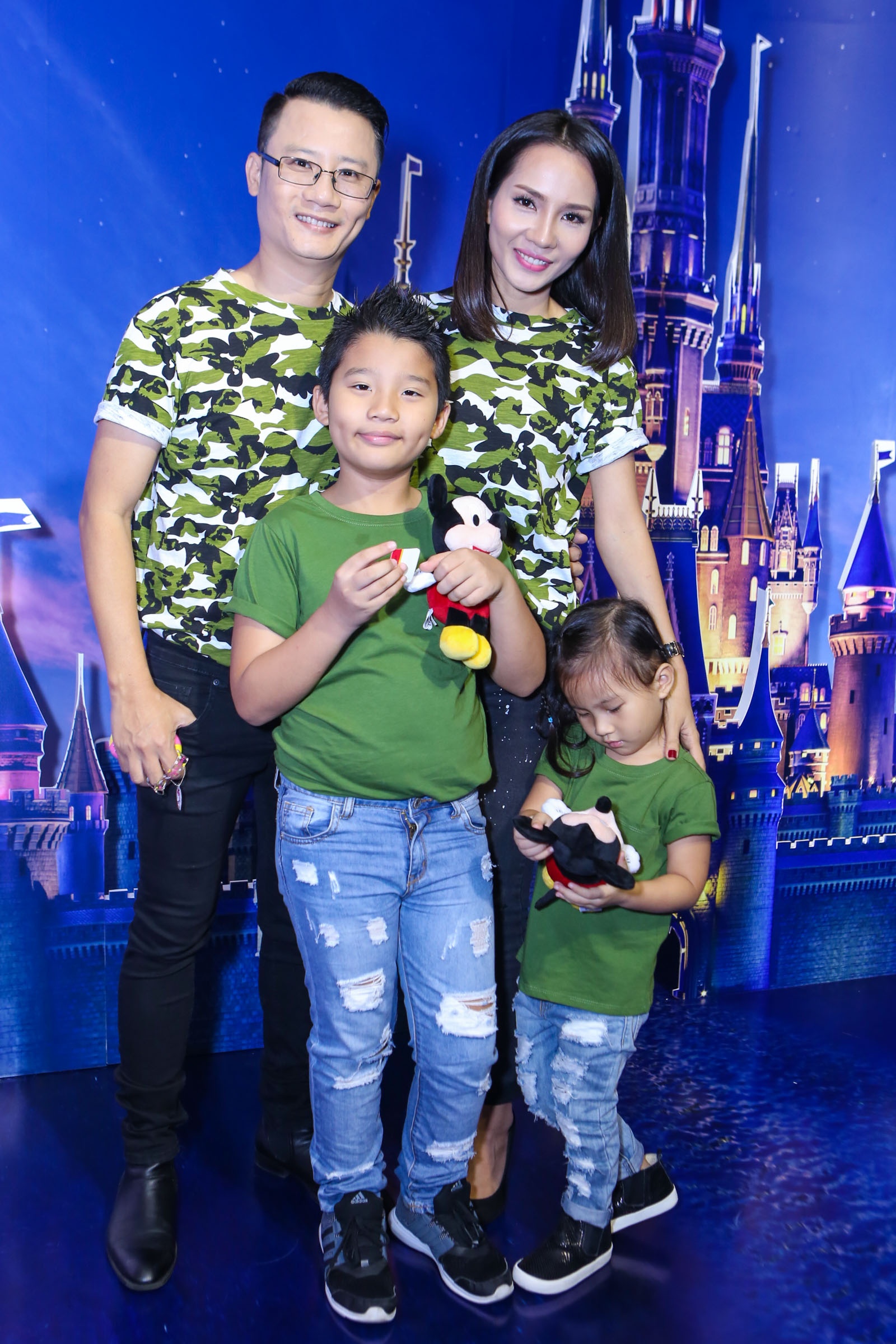 Trong Nhan duoc ba dua di su kien anh 4