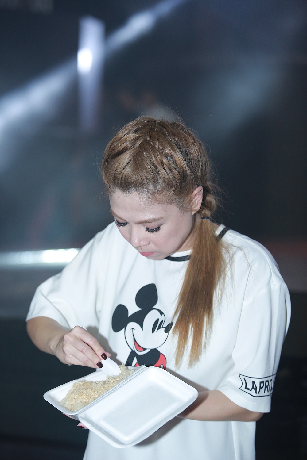 Thanh Thao than thiet ben dan sao nam anh 8