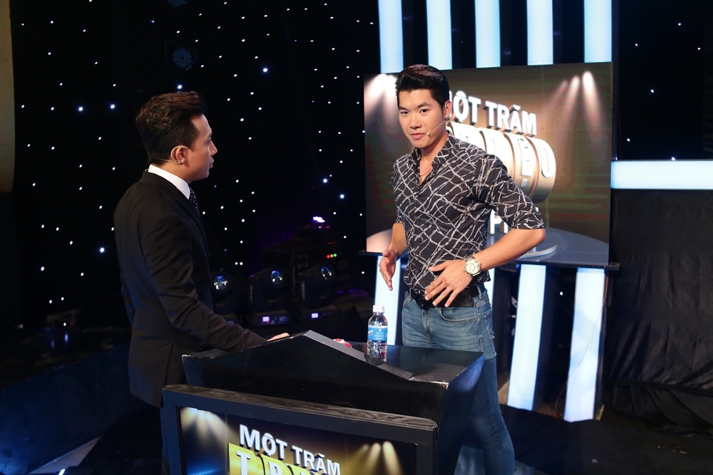 Tran Thanh bi sam so truoc mat Hari Won anh 2