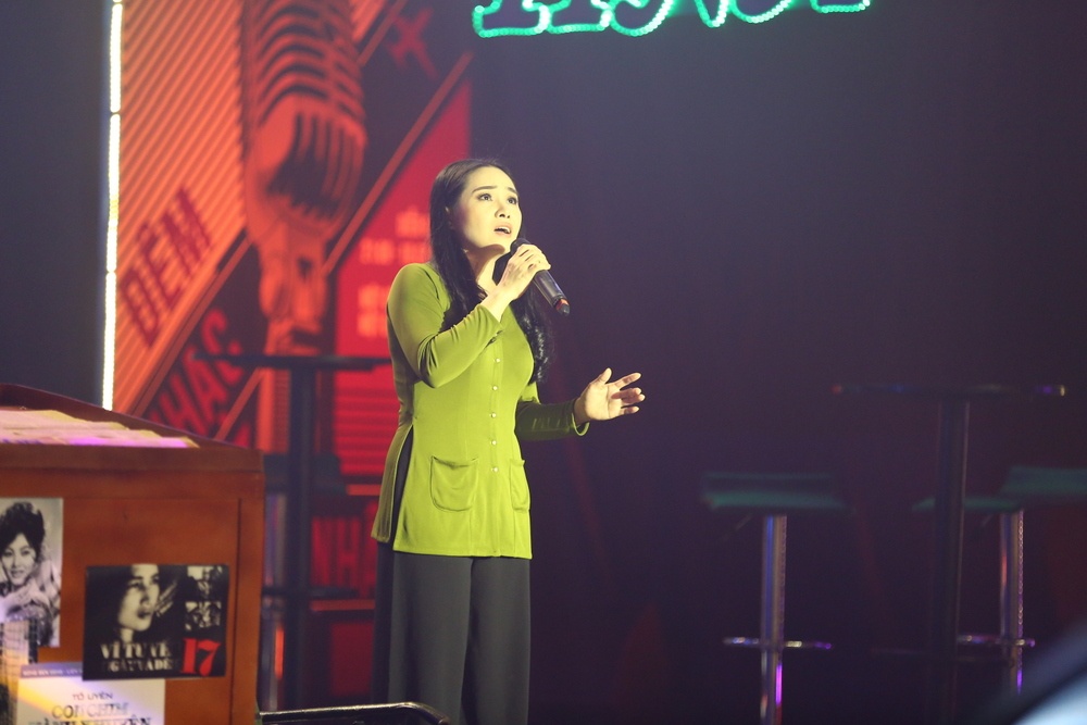 Minh Luan khien giam khao Thanh Ha say me anh 9