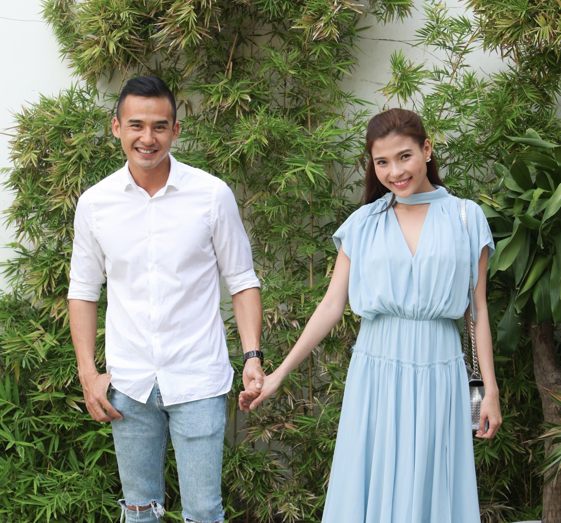 Luong The Thanh-Thuy Diem quan quyt trong su kien anh 1