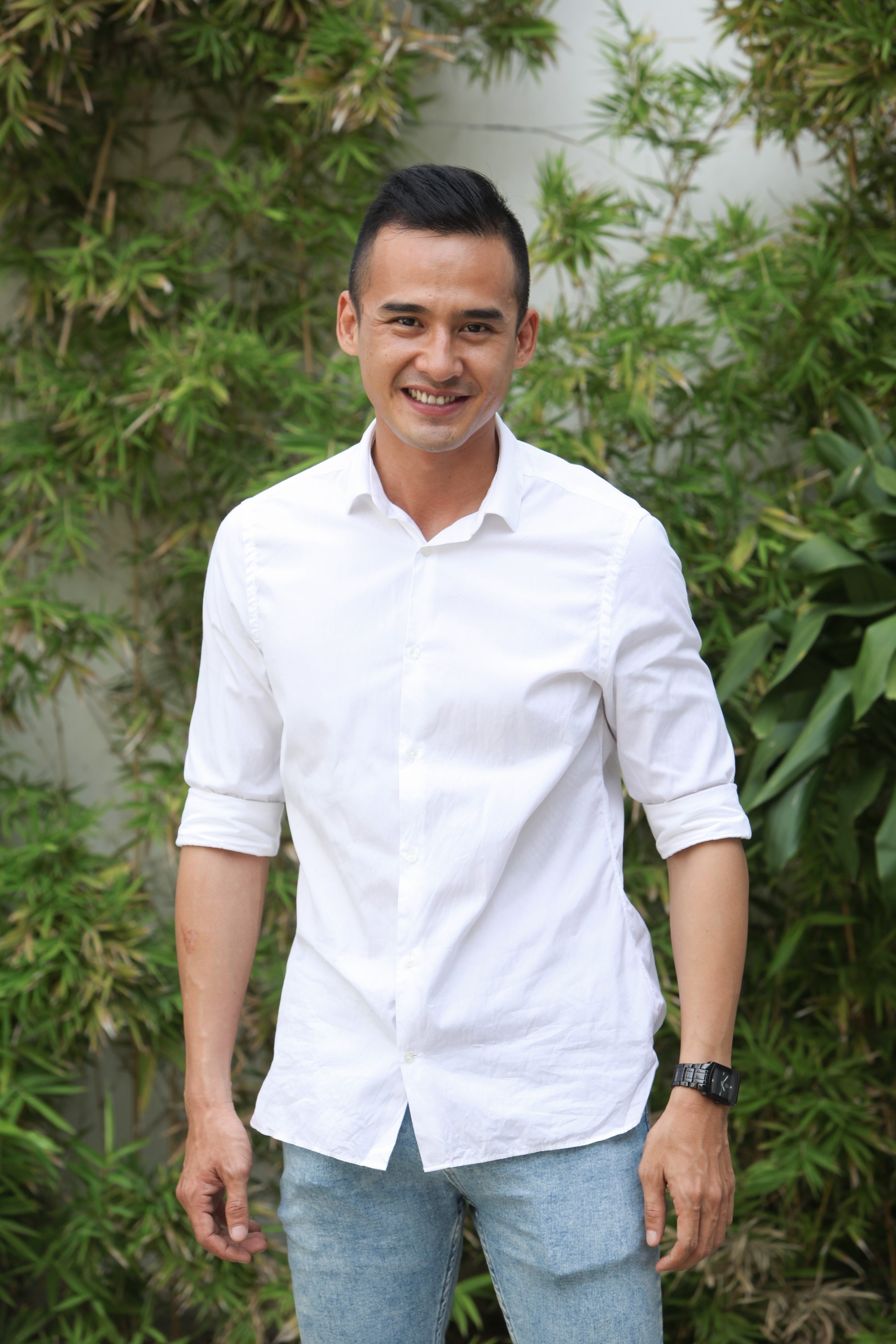 Luong The Thanh-Thuy Diem quan quyt trong su kien anh 3