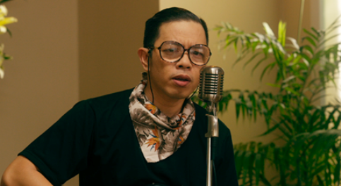 Thai Hoa xin loi khan gia hinh anh