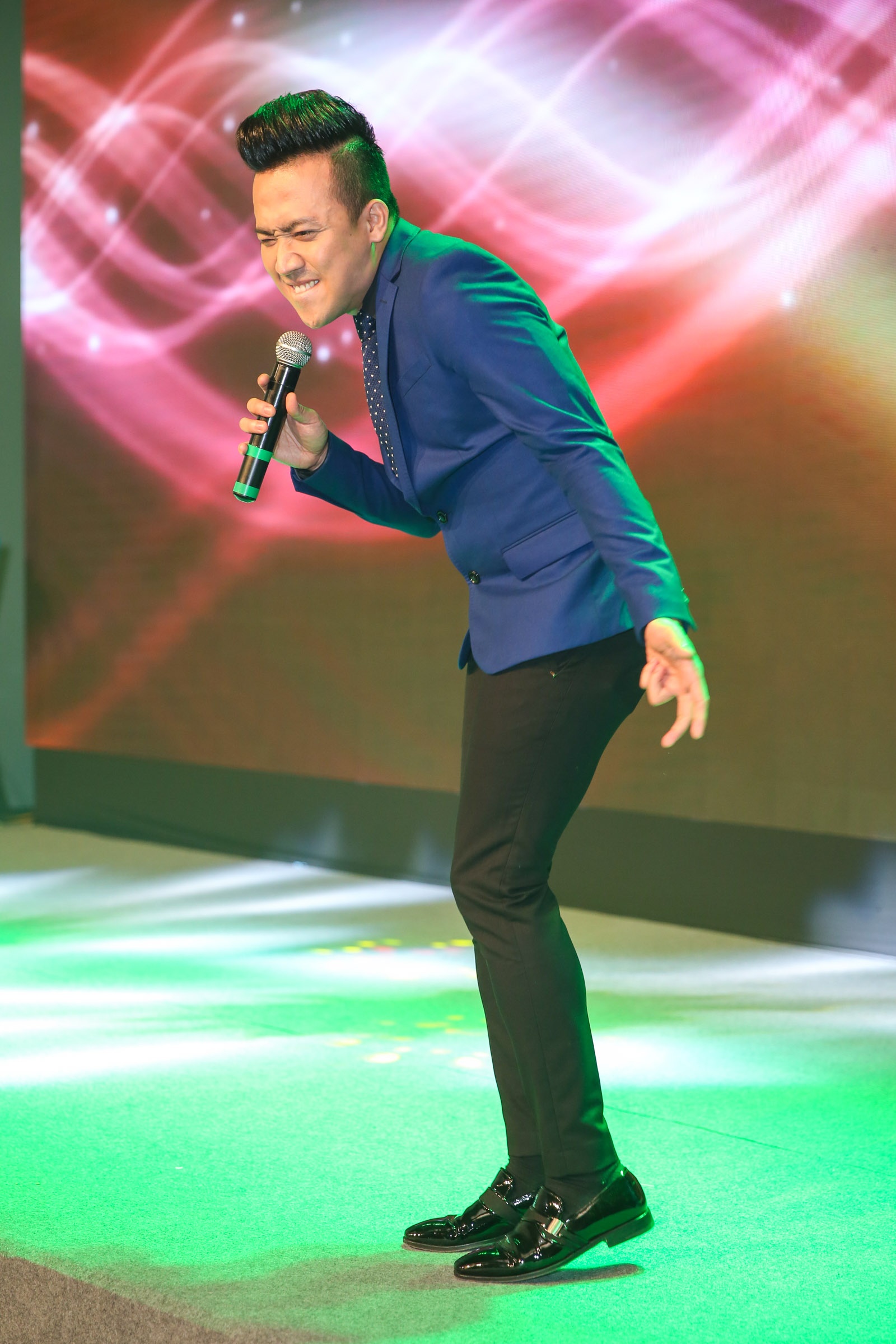 Tran Thanh Hari Won tinh tu trong su kien anh 5