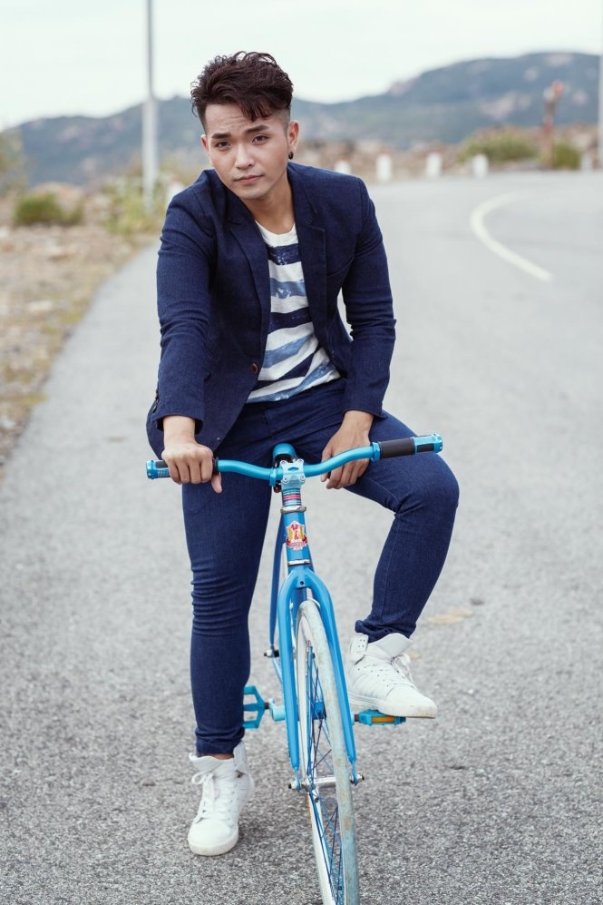 Phạm Hồng Phước yêu người lớn hơn 12 tuổi ảnh 1 Pham Hong Phuoc yeu nguoi lon hon 12 tuoi anh 1