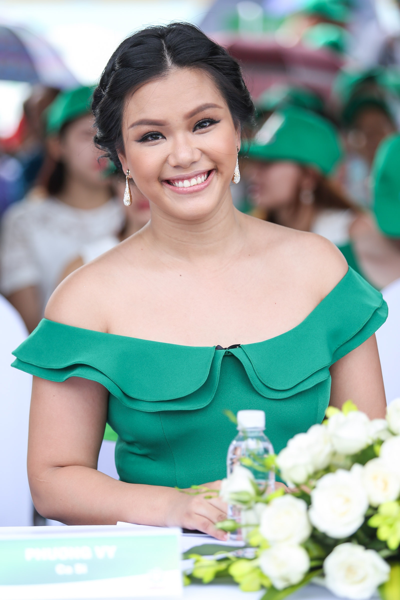 Minh Hằng rạng rỡ bên Jennifer Phạm ảnh 8 Minh Hang rang ro ben Jennifer Pham anh 8