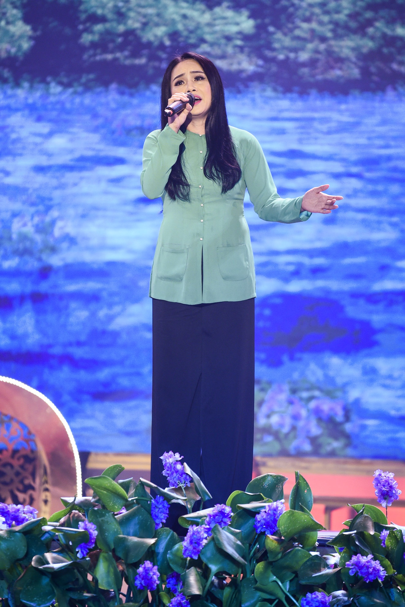 Quy Binh chien thang tai Tinh Bolero anh 3