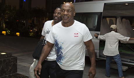 Mike Tyson da co mat o TP HCM dong phim cung Tran Bao Son hinh anh
