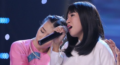 Thi sinh Nguoi hat tinh ca lien tuc bi che hat sai, quen loi hinh anh