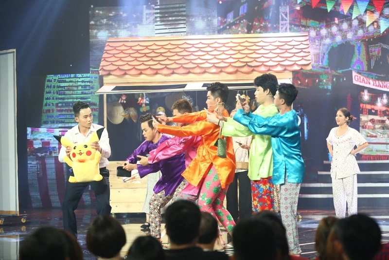 Hot boy Anh Tu tro thanh quan quan Cuoi xuyen Viet anh 1