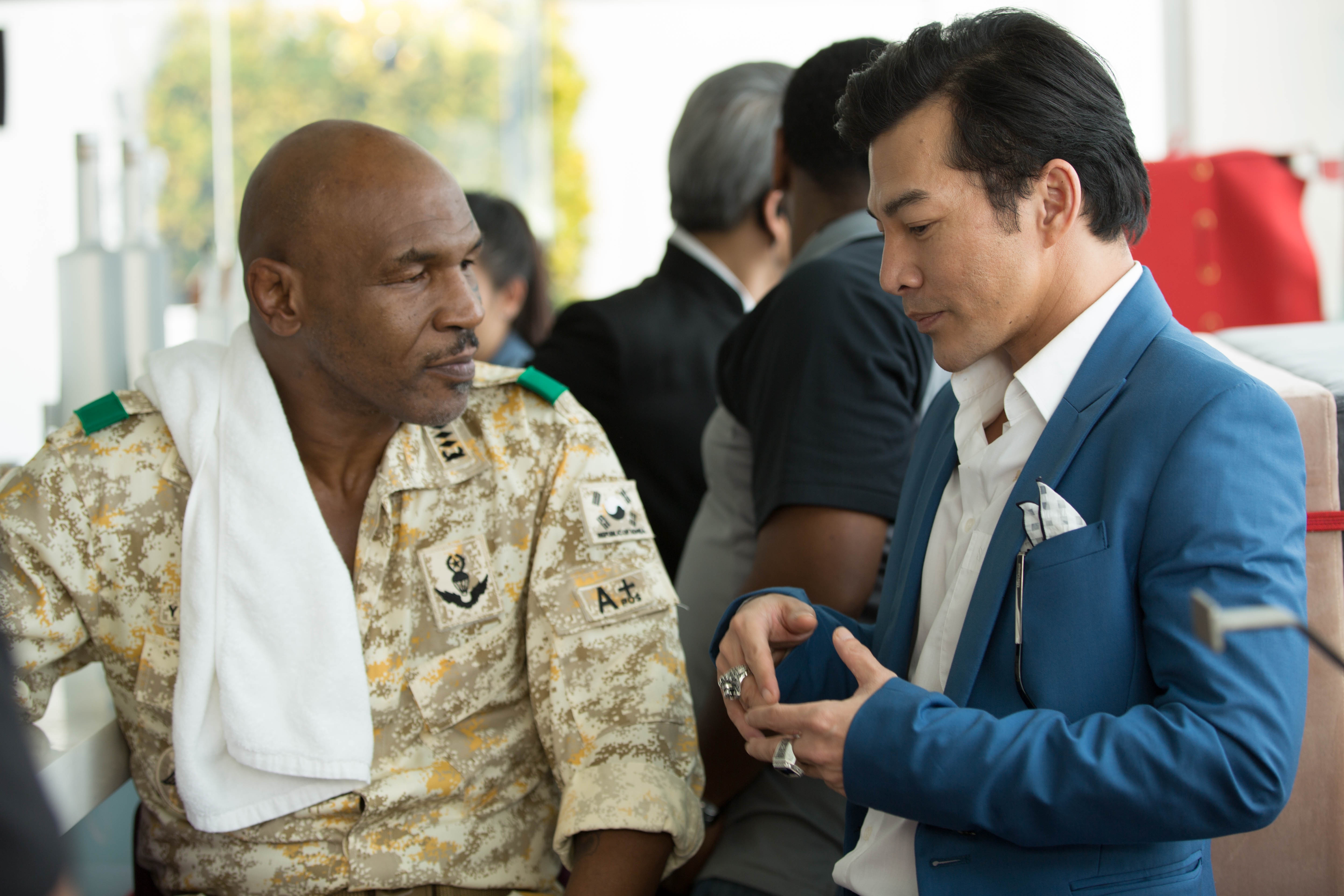 Tran Bao Son than thiet voi Mike Tyson anh 2