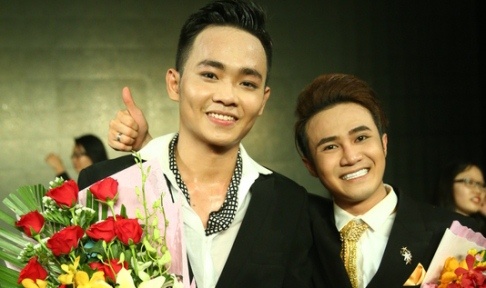 Hot boy Anh Tu tro thanh quan quan Cuoi xuyen Viet 2016 hinh anh