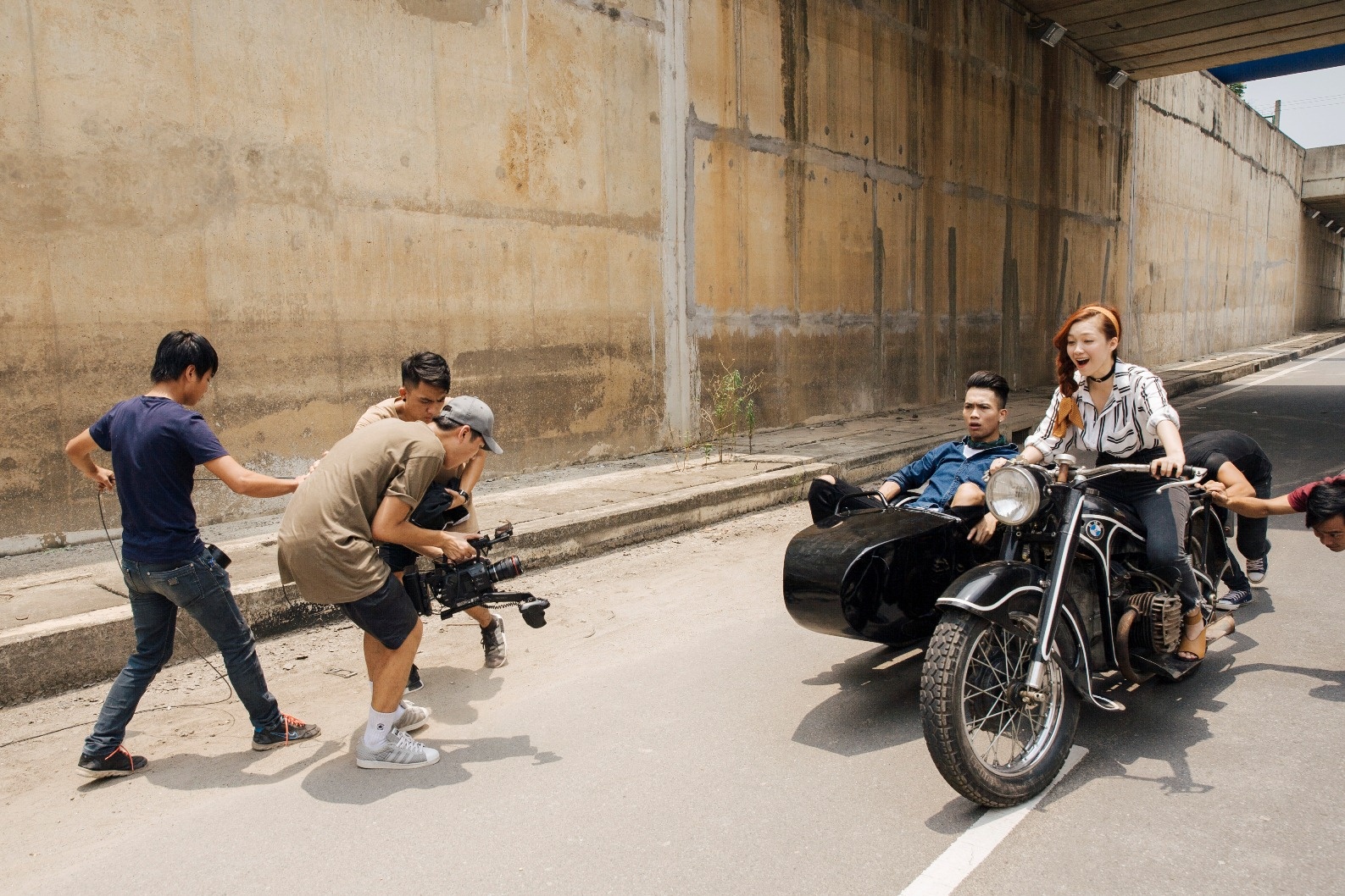 Dinh Huong hop tac voi BigDaddy anh 4