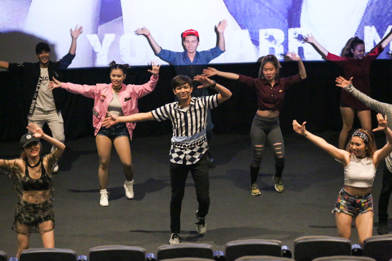 Tim cau hon Truong Quynh Anh anh 1