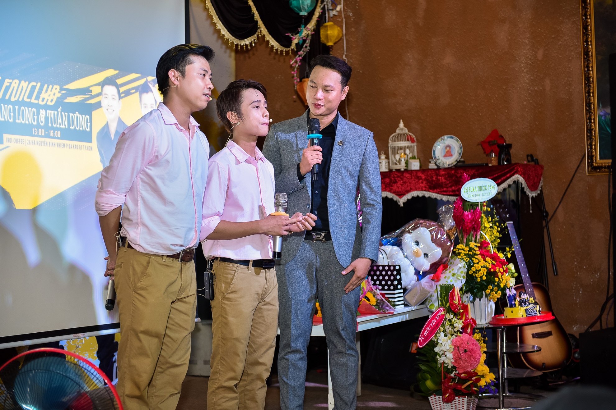 Á quân Cười xuyên Việt họp fan ảnh 5 A quan Cuoi xuyen Viet hop fan anh 5