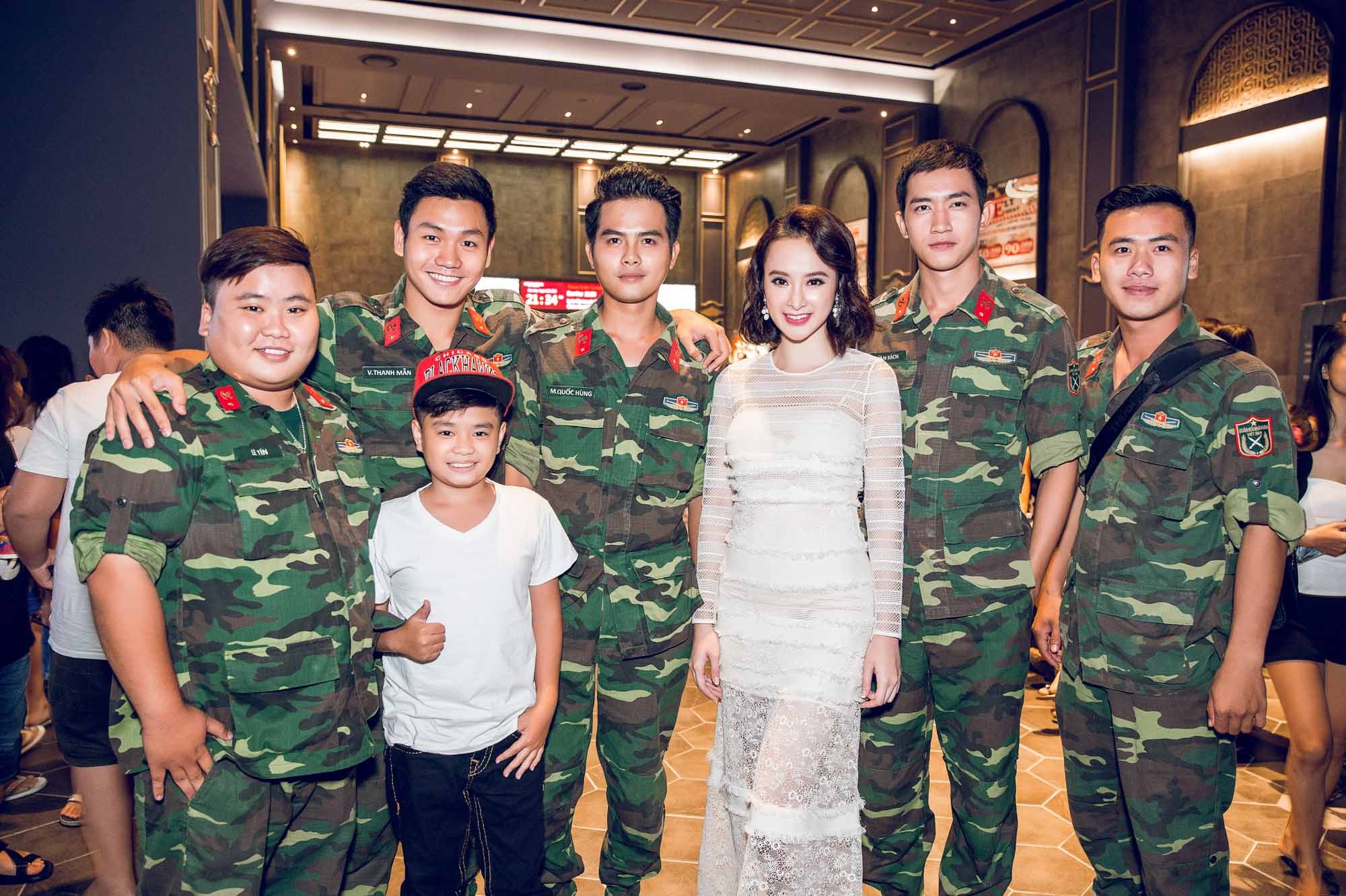 Angela Phuong Trinh thanh lich di tiec anh 6