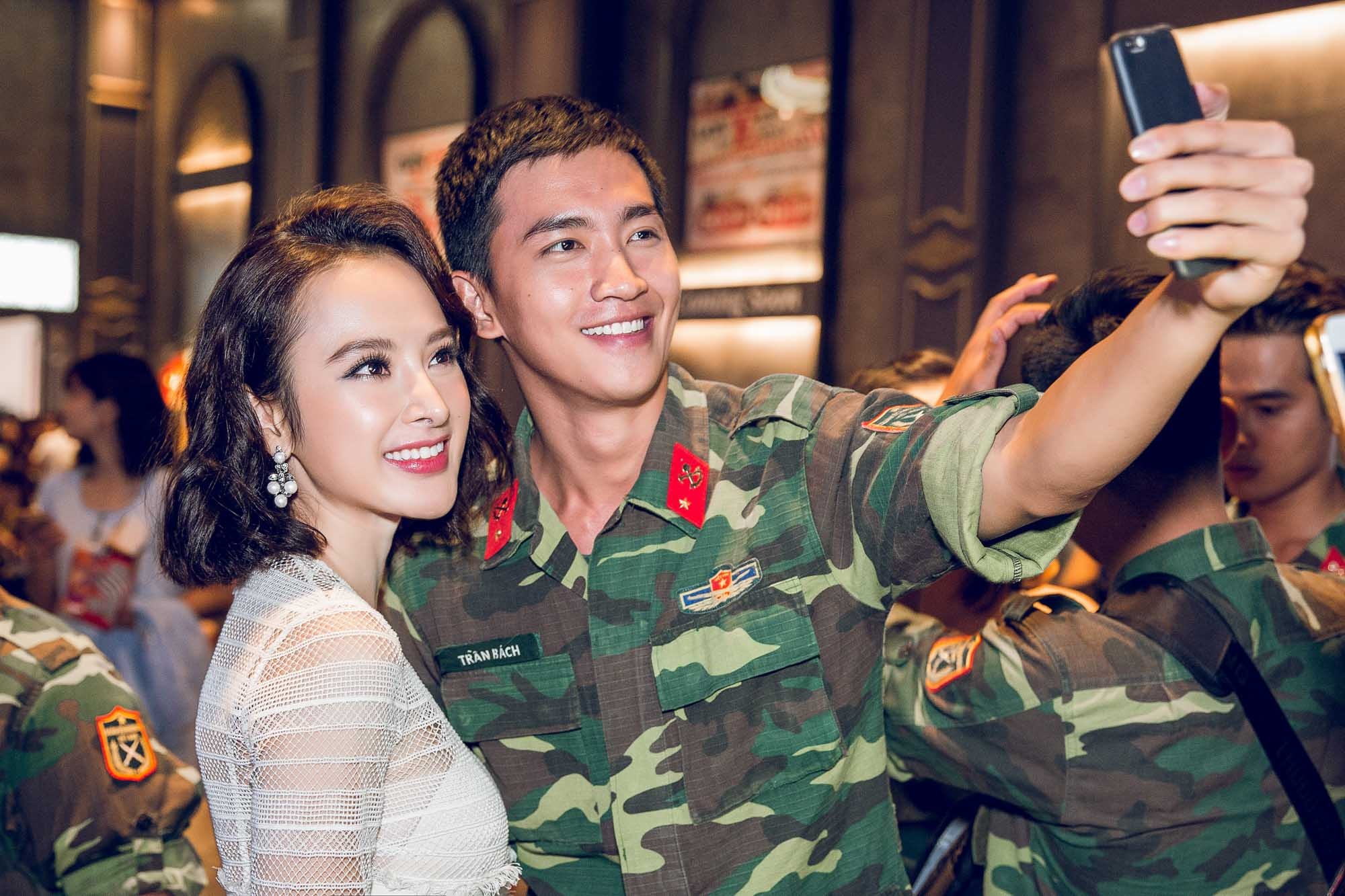 Angela Phuong Trinh thanh lich di tiec anh 5