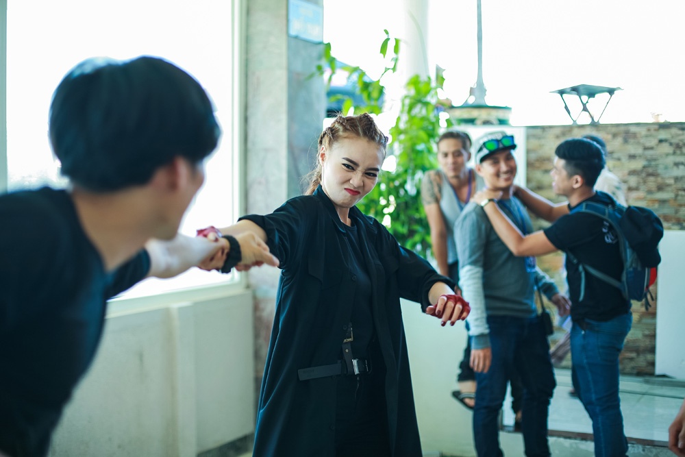 Ninh Duong Lan Ngoc quay tren truong quay anh 6