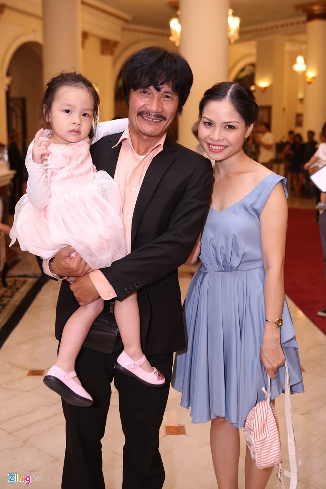 Cong Ninh ke ve tinh yeu voi vo kem 22 tuoi anh 2