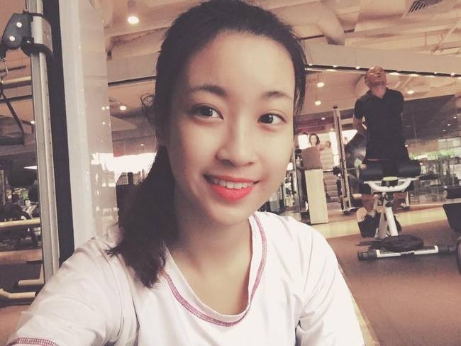 Hinh anh doi thuong cua hoa hau Do My Linh hinh anh