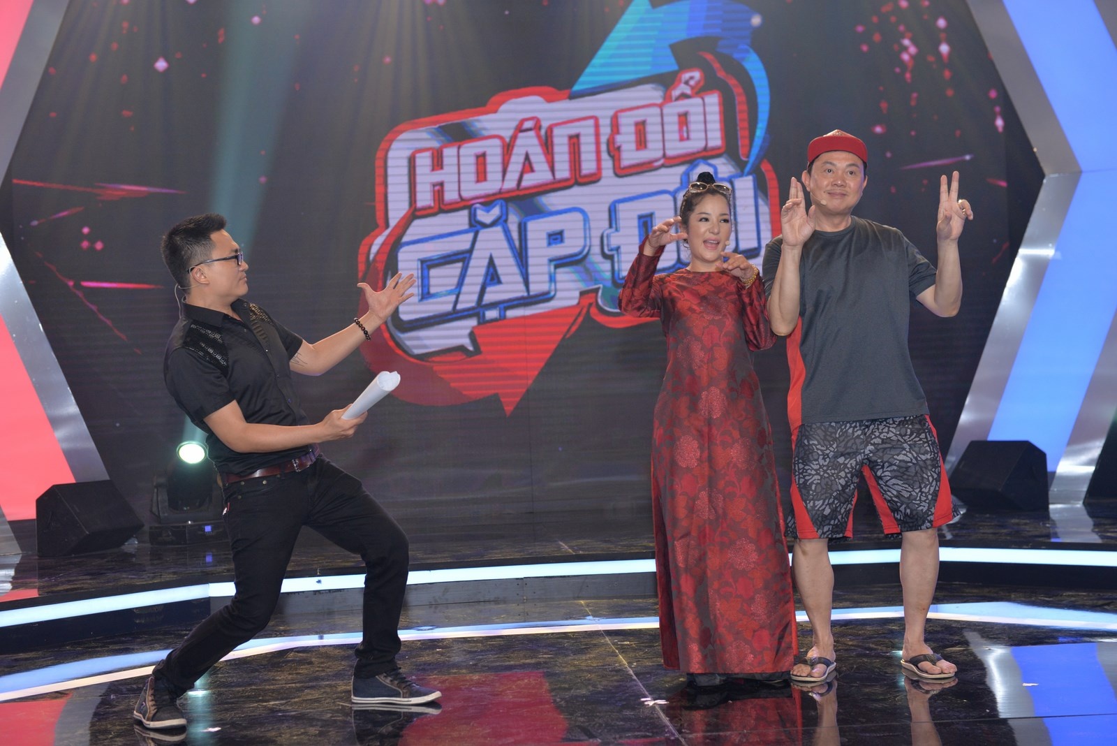 Chi Tai om Thuy Nga anh 3