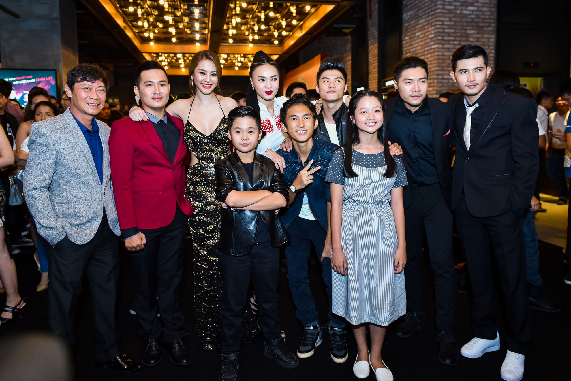 Sao Việt dự ra mắt phim Găng tay đỏ ảnh 16 Sao Viet du ra mat phim Gang tay do anh 16