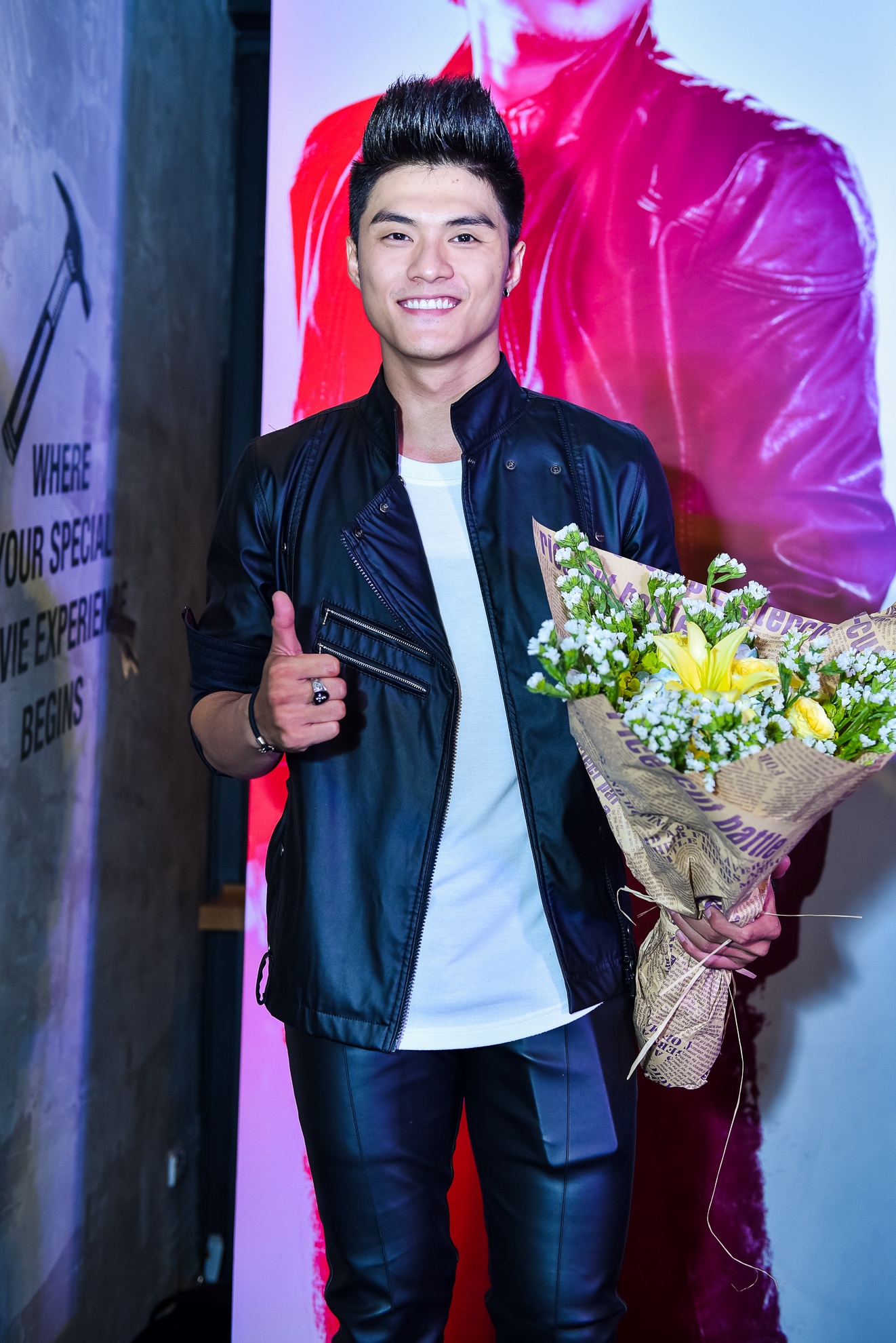 Sao Việt dự ra mắt phim Găng tay đỏ ảnh 6 Sao Viet du ra mat phim Gang tay do anh 6