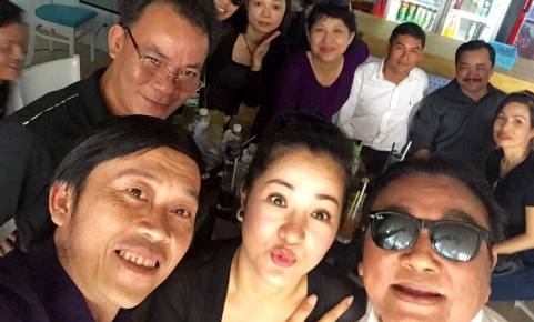 Thuy Nga len tieng khi bi phan ung cuoi trong dam tang hinh anh