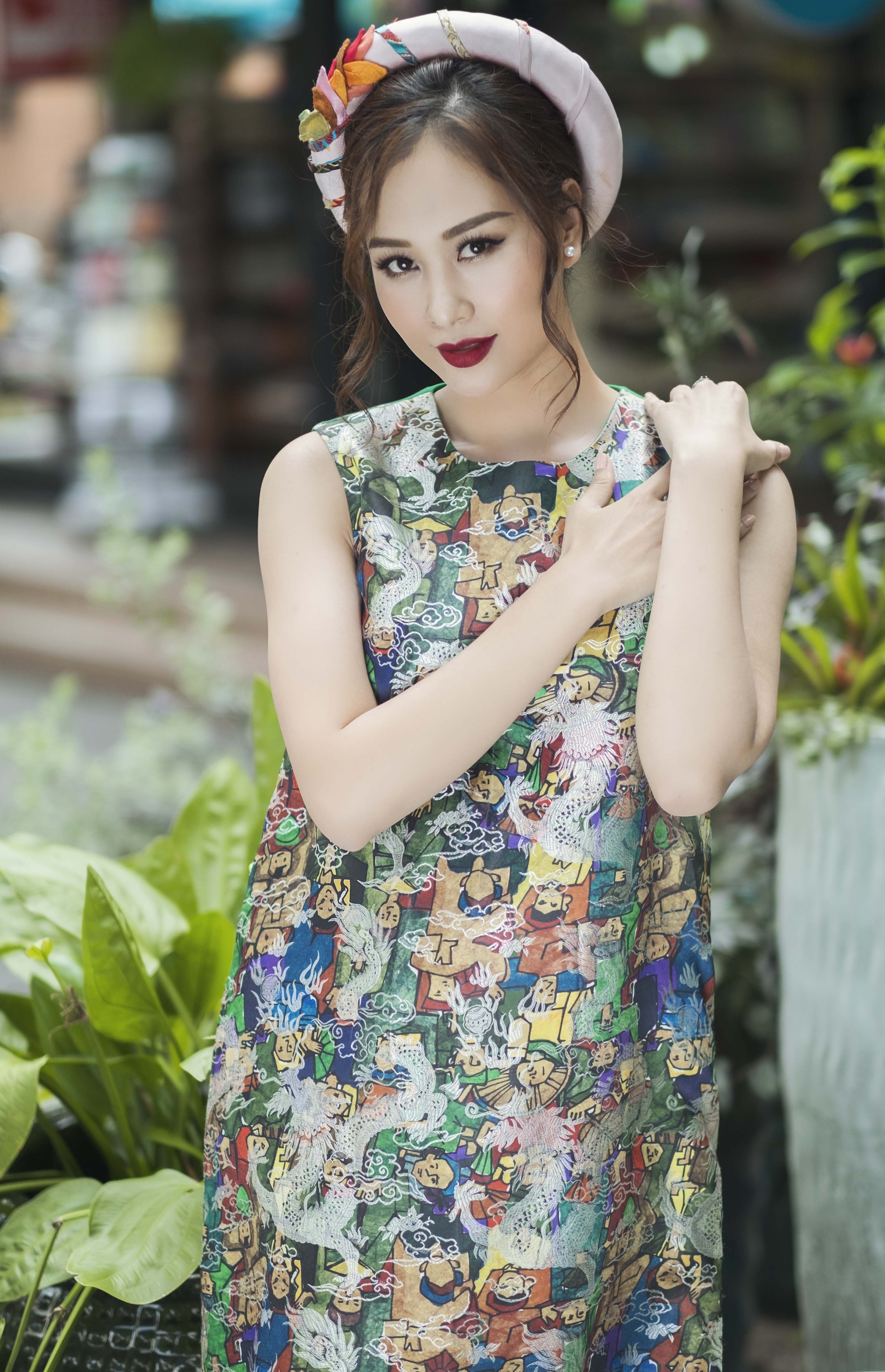 Ha Thuy Anh duyen dang voi ao dai anh 5