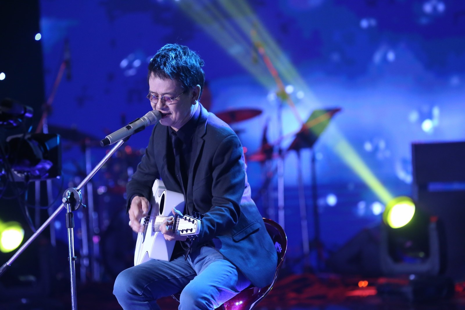 Chung ket Nguoi hat tinh ca anh 7