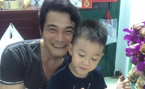 Quach Ngoc Ngoan mung sinh nhat con trai hinh anh