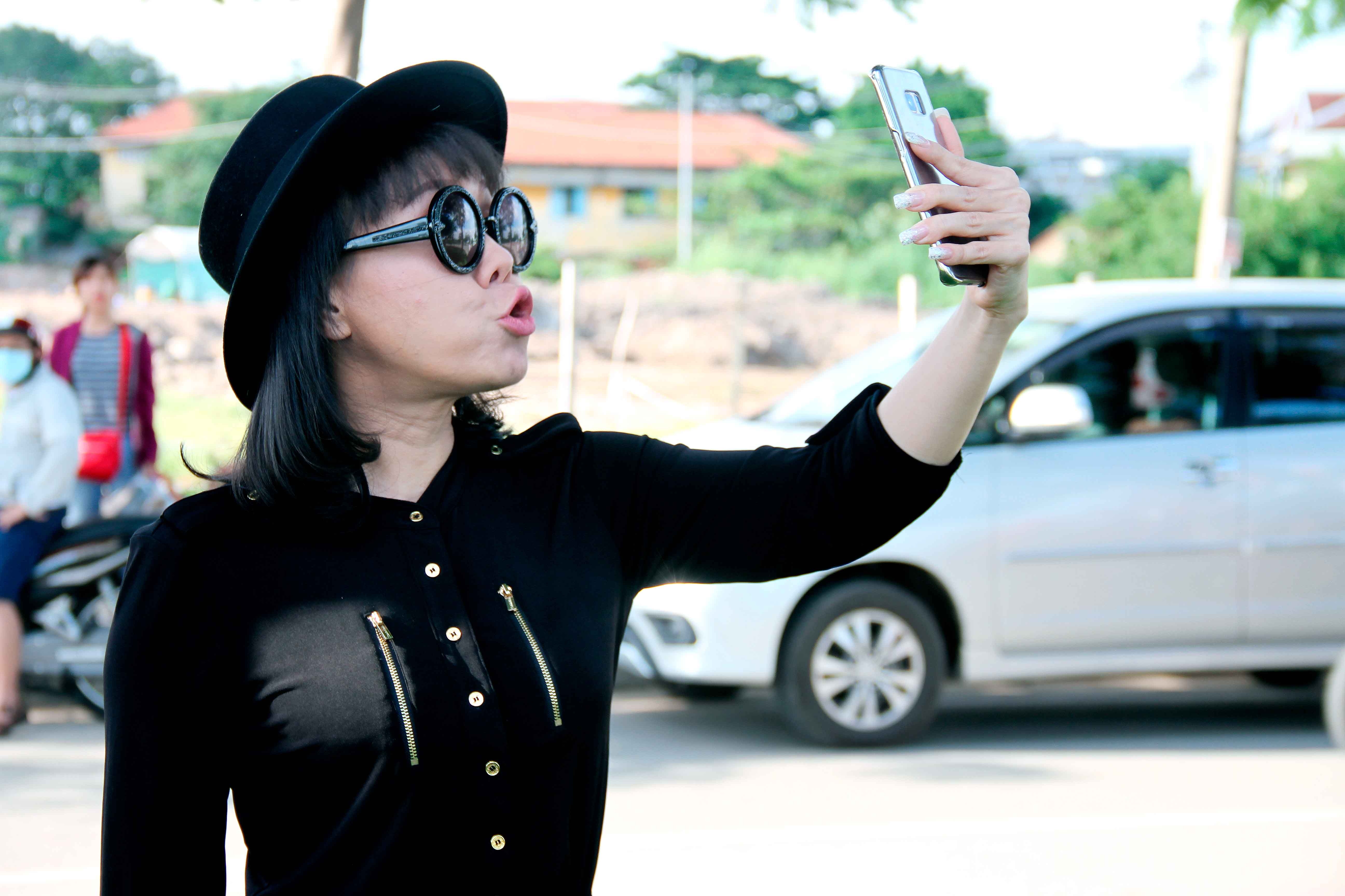 Thanh Bach- Viet Huong dien do doi anh 3