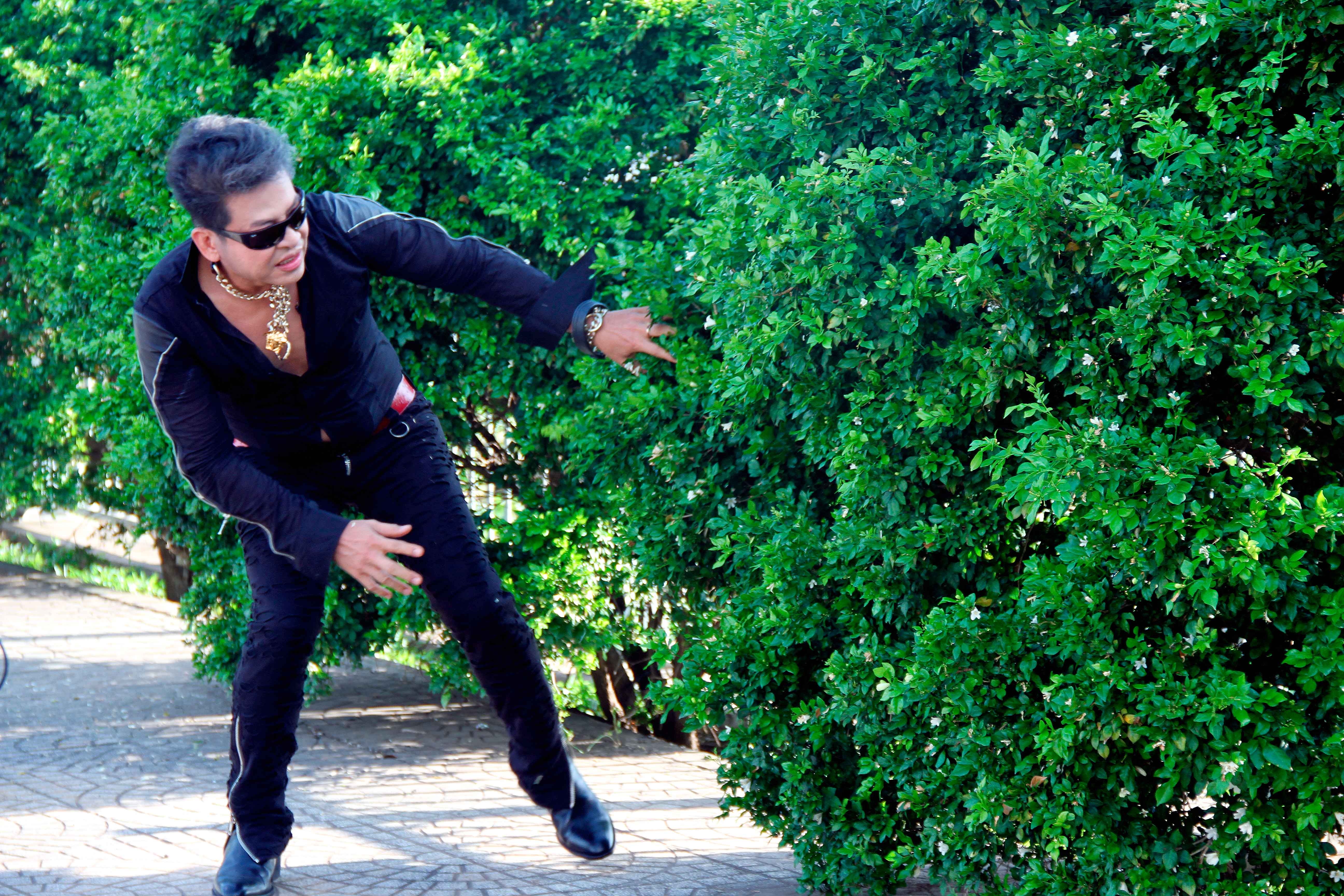 Thanh Bach- Viet Huong dien do doi anh 4