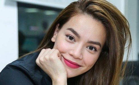 Ho Ngoc Ha phan ung khi bi nghi van phau thuat tham my hinh anh