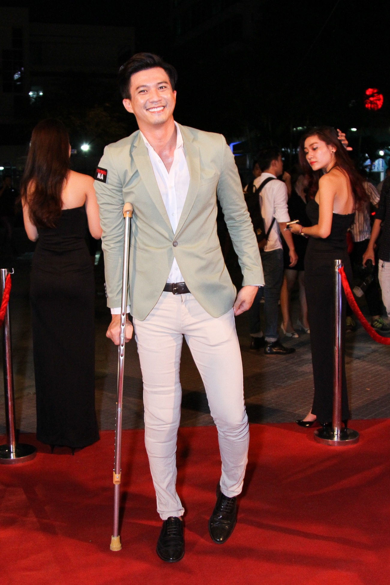 Phan Mạnh Quỳnh đưa người yêu ra mắt phim ảnh 3 Phan Manh Quynh dua nguoi yeu ra mat phim anh 3