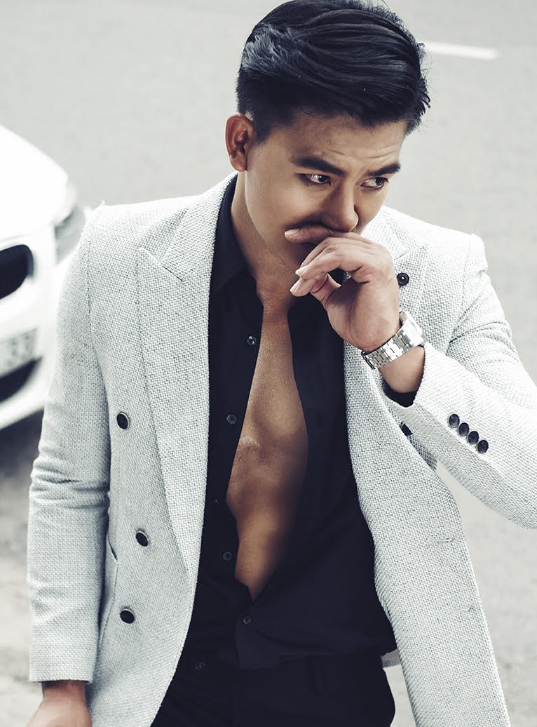 Hieu Nguyen phong tran trong bo anh anh 1