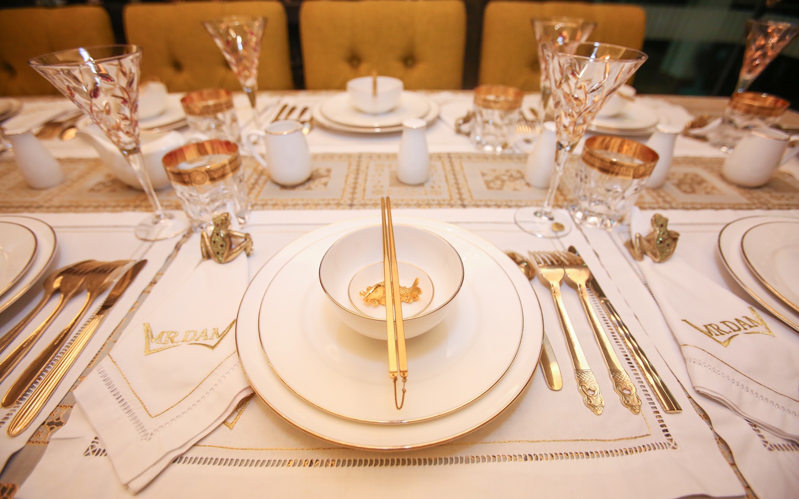 Biet thu 3 trieu USD cua Dam Vinh Hung anh 16