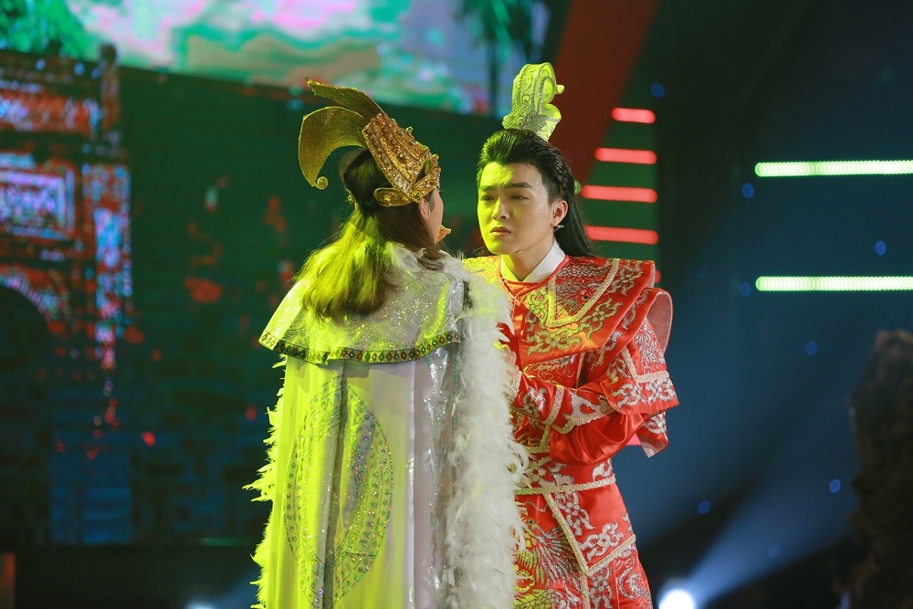 Le Phuong khien khan gia roi nuoc mat anh 5