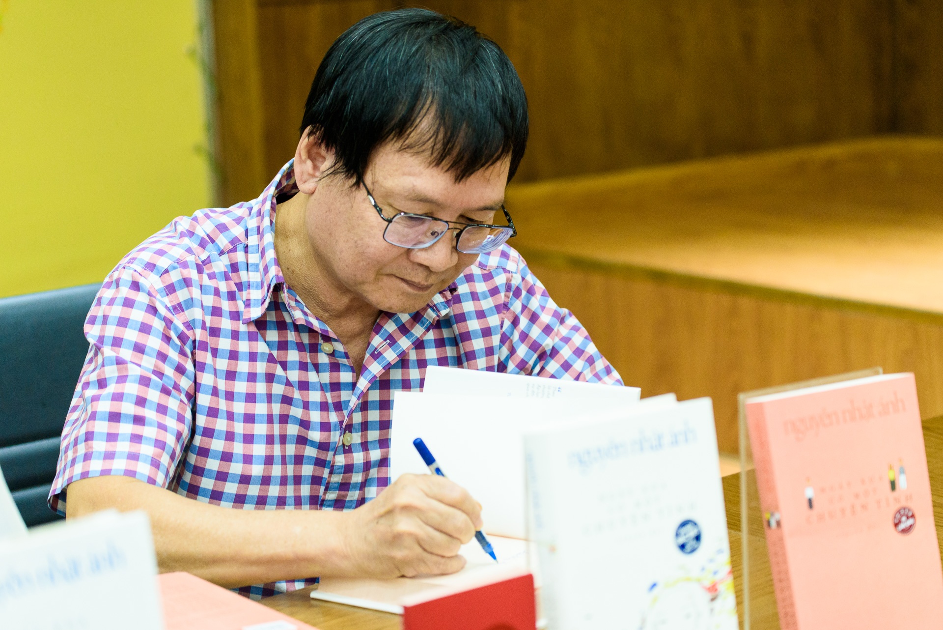 Nha van Nguyen Nhat Anh ra sach moi anh 2