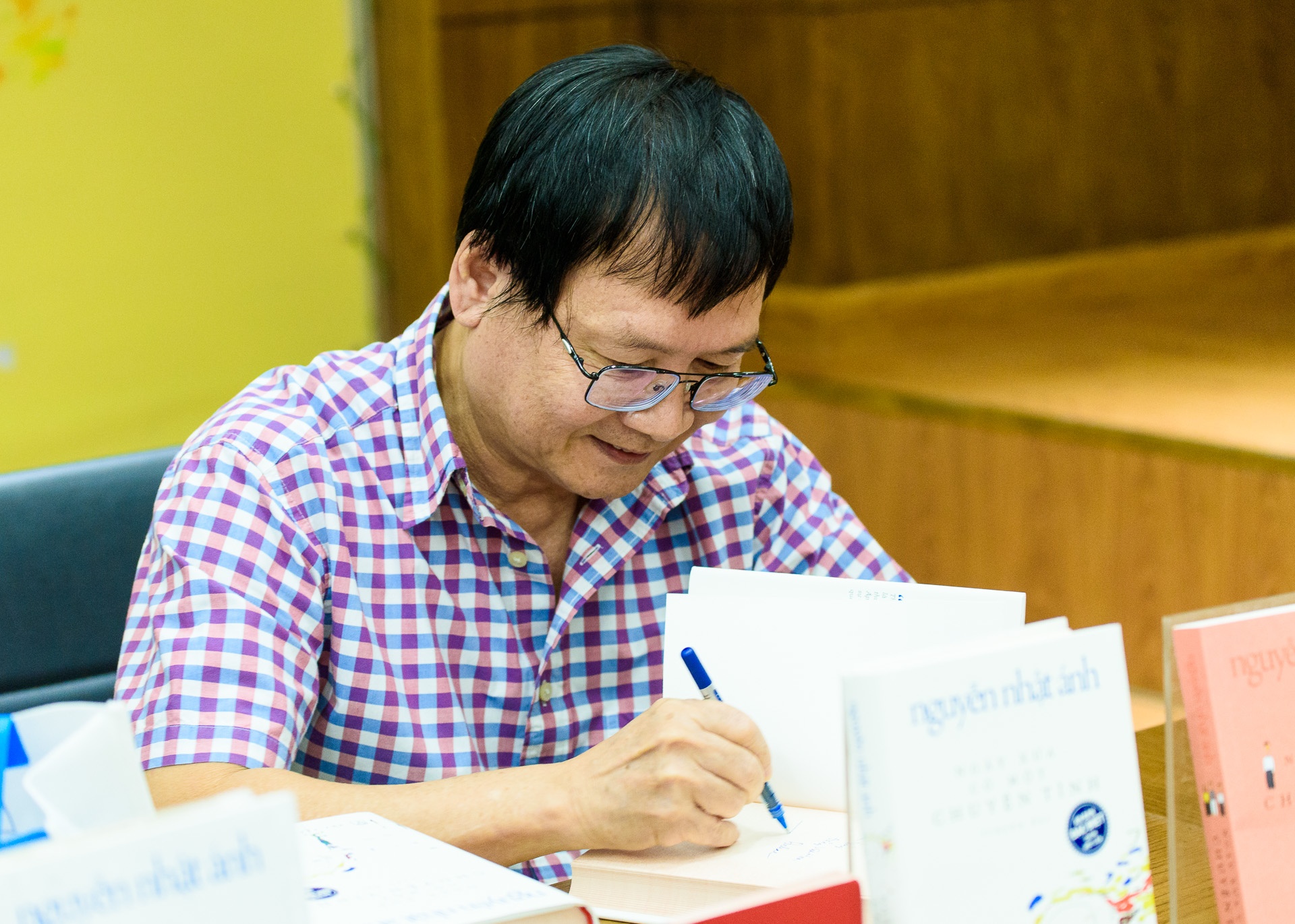 Nha van Nguyen Nhat Anh anh 2